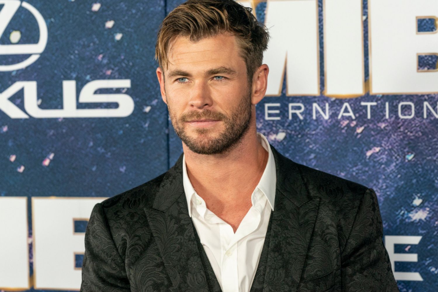 Chris Hemsworth To Take Time Off After Revealing Alzheimer’s Risk